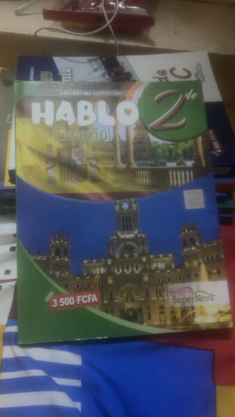 Livre de Cours Espagnol 2e