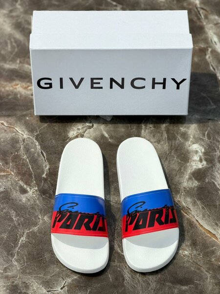 Sandales Givenchy Paris