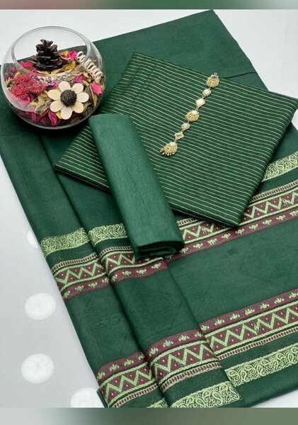 Ladies suit