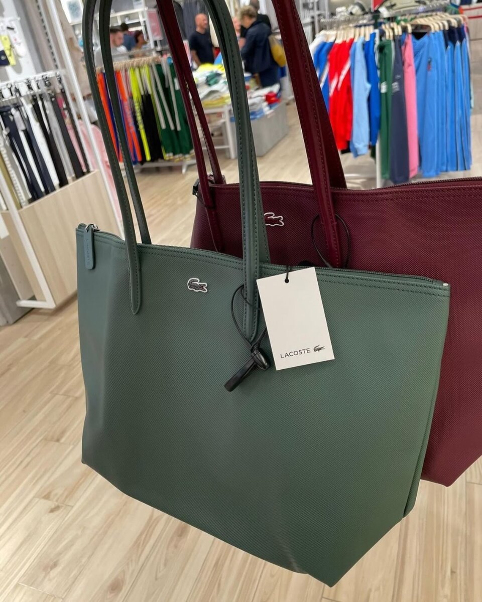 Sac à main Lacoste élégant