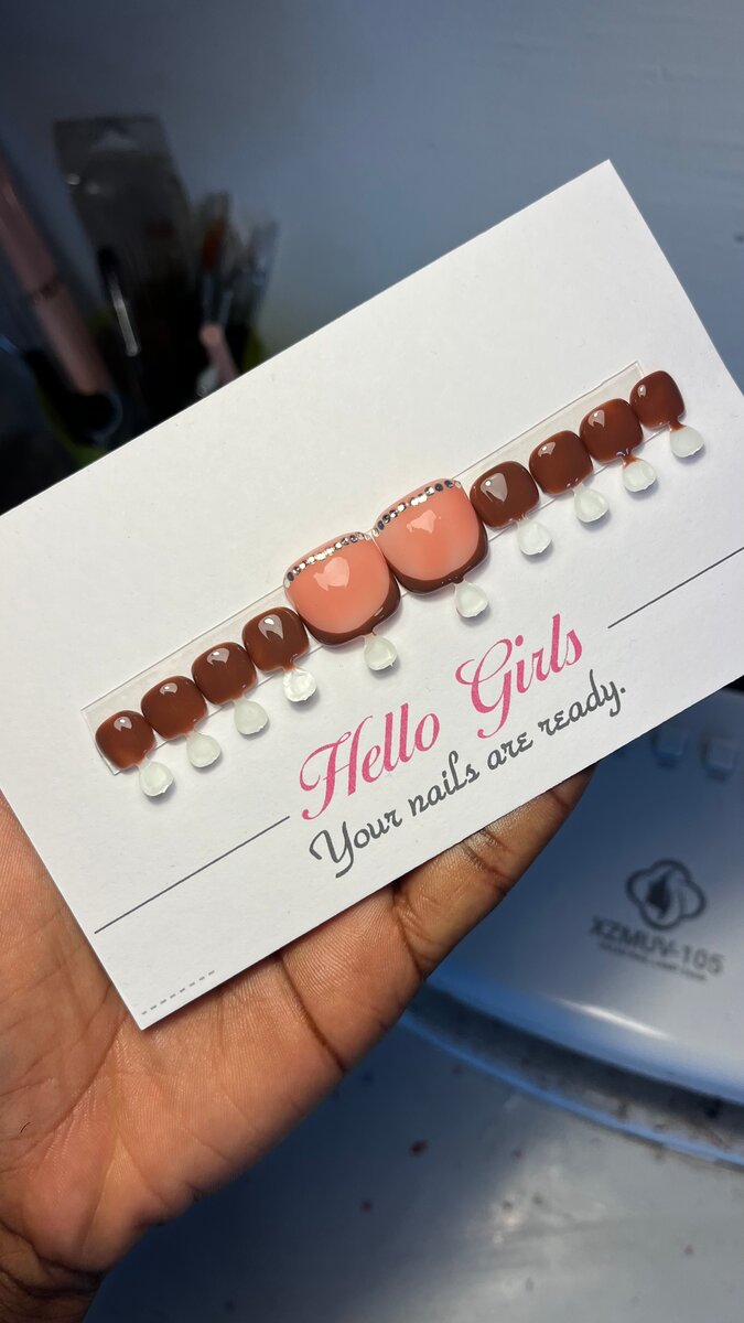 Ongles Faux Colorés Chic