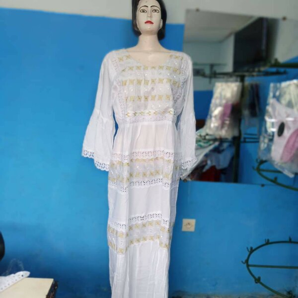 Robe longue élégante femme