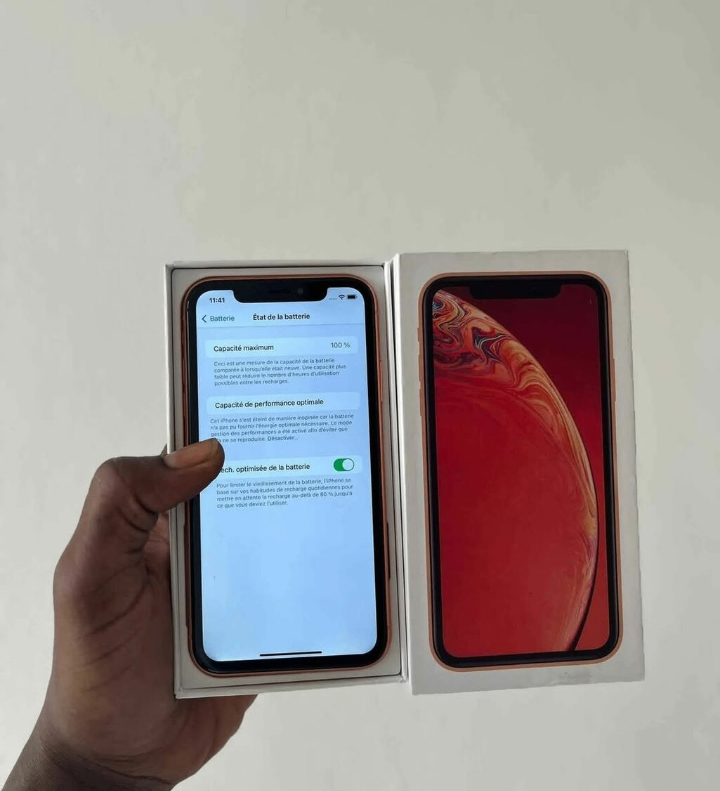 iPhone XR 64GB Orange