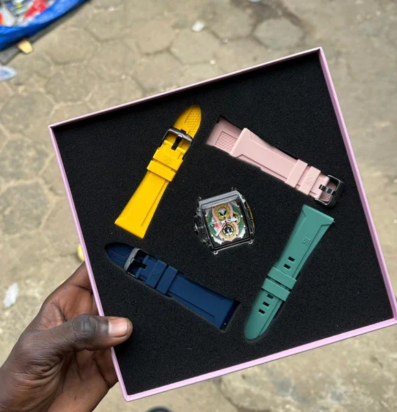 Montre avec bracelets interchangeables