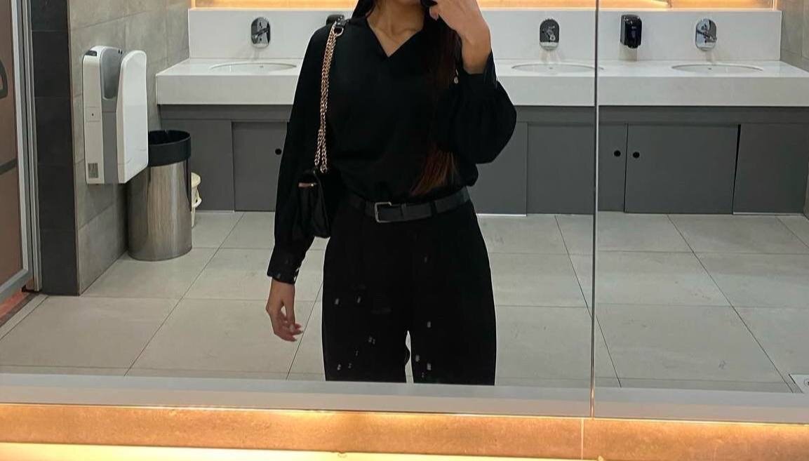 Рубашка белая 400 сом Атласная черная рубашка 500 сом