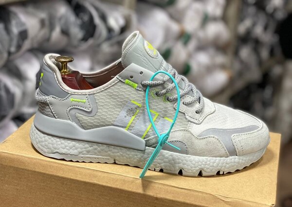 Baskets blanches résistantes