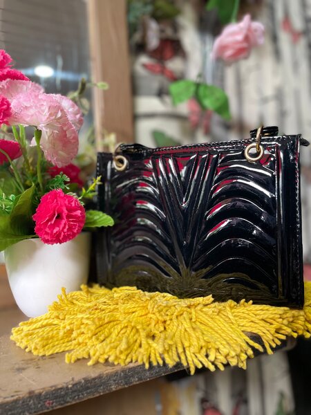 Sac à main élégant en cuir noir