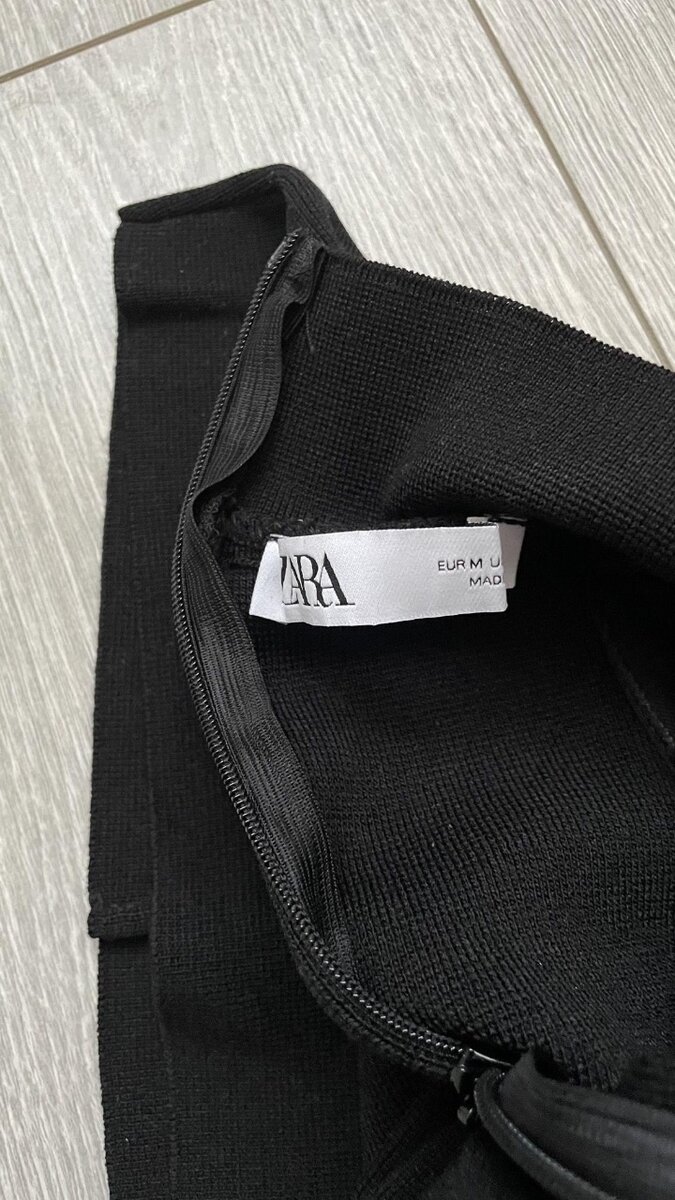 Топ без рукавов. Воротник-стойка