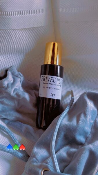 Un parfum, deux âmes