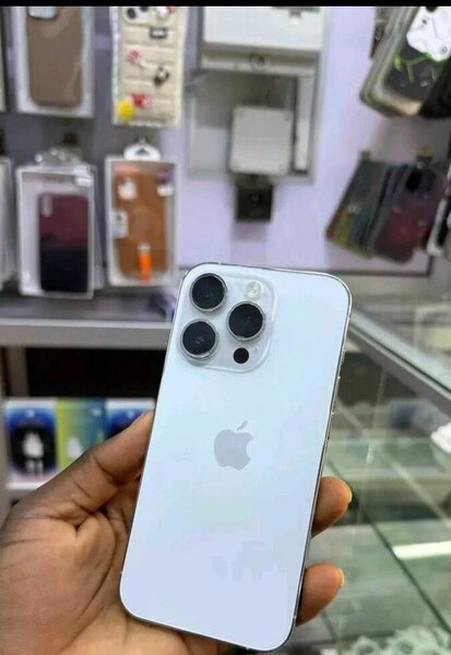 iPhone 14 Pro Max Blanc