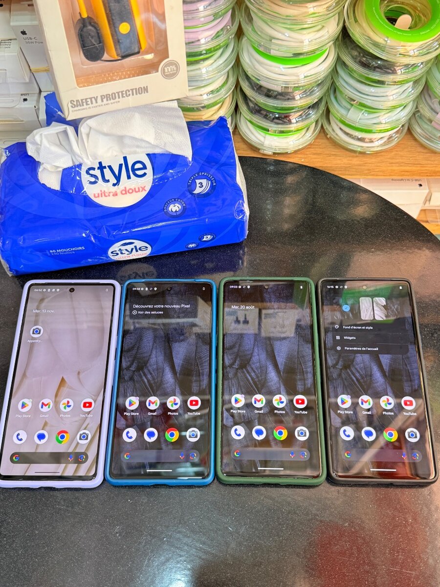 Google pixel 7 = 128Gb Ram 8