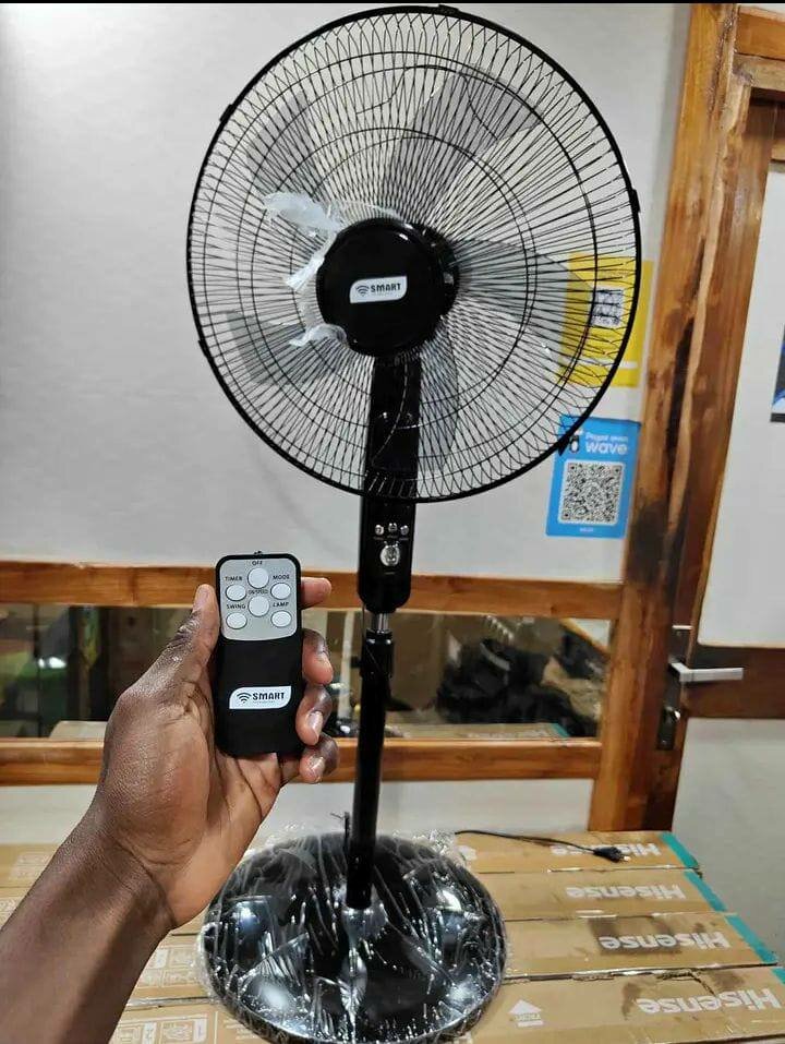 Ventilateur sur pied avec télécommande