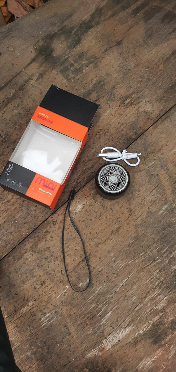 Mini Bluetooth speaker