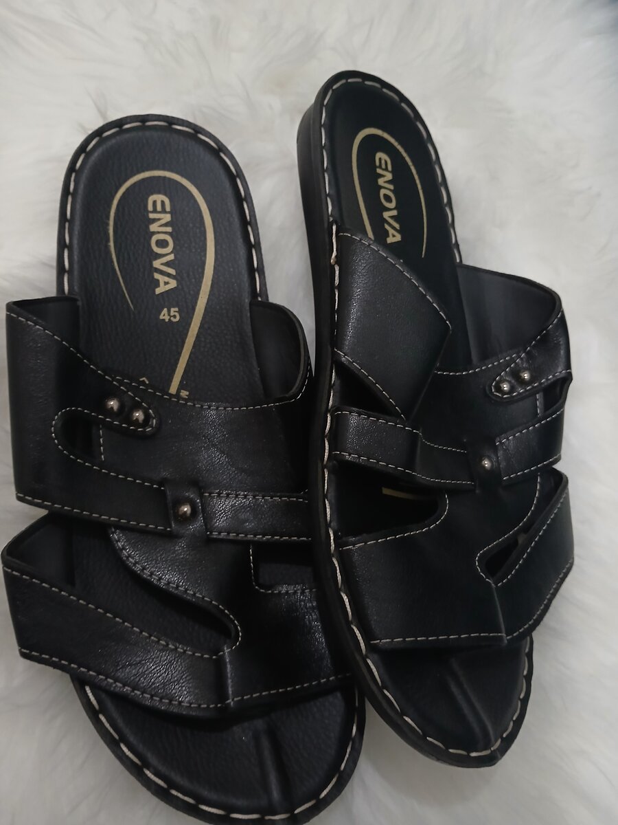 Sandales noires avec boucles