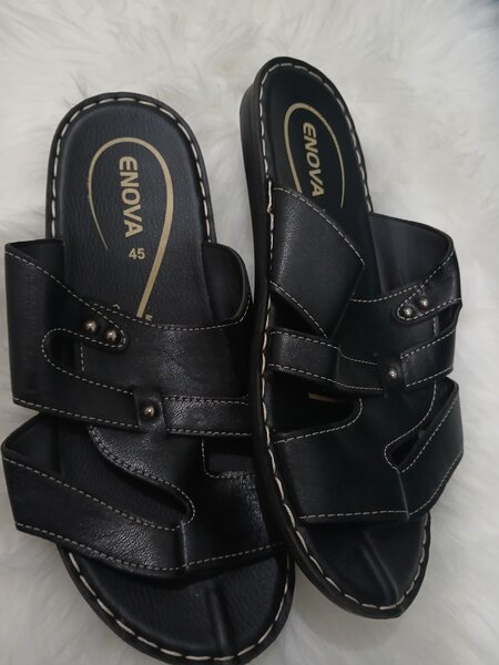 Sandales noires avec boucles