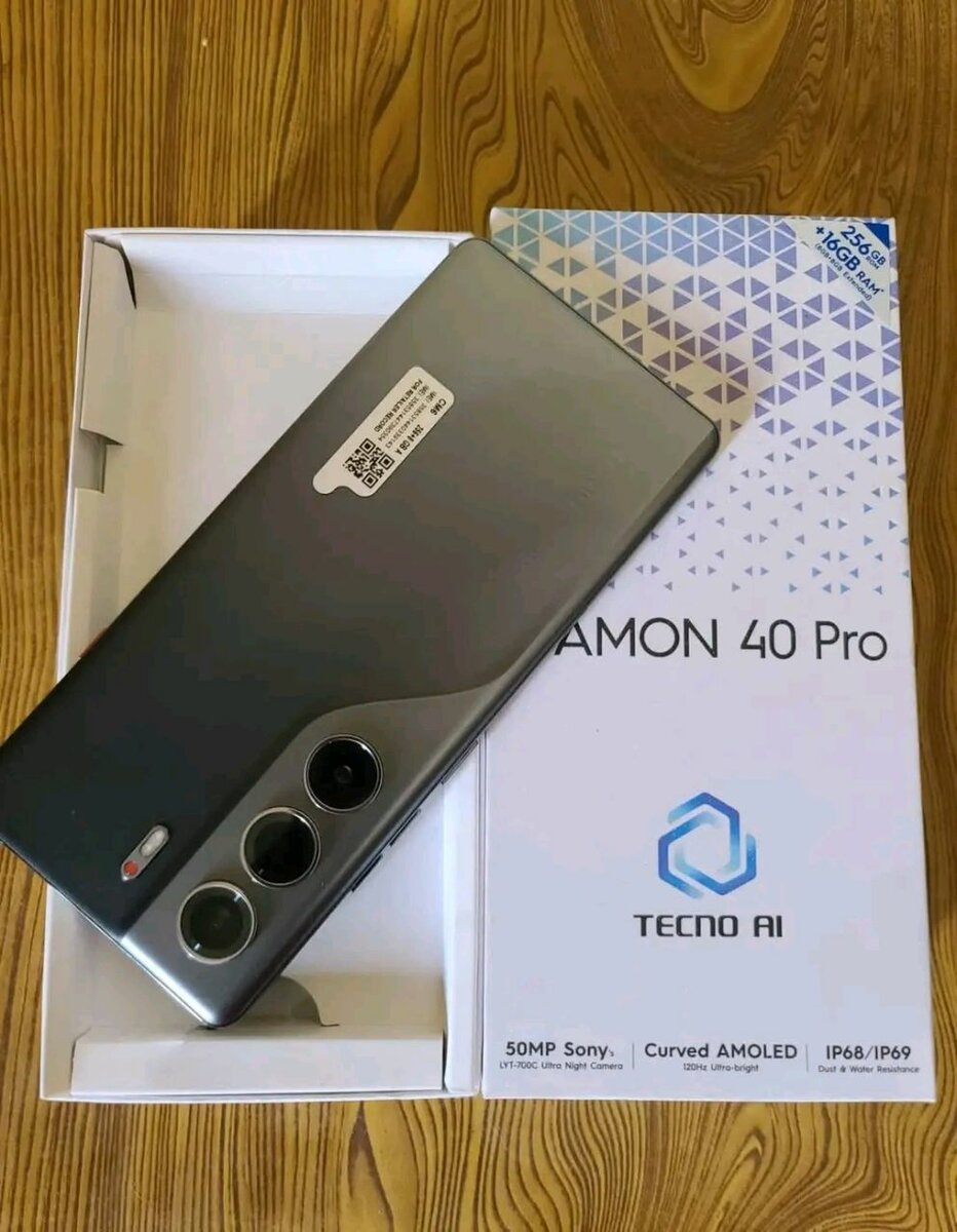 Smartphone Tecno Camon 40 Pro