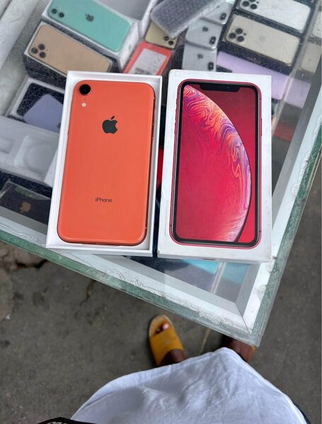 iPhone XR 64Go Corail