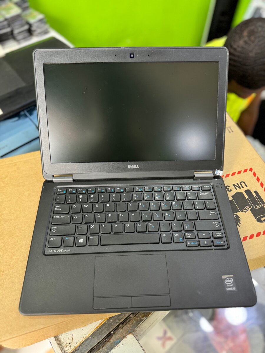 Dell Latitude E7250