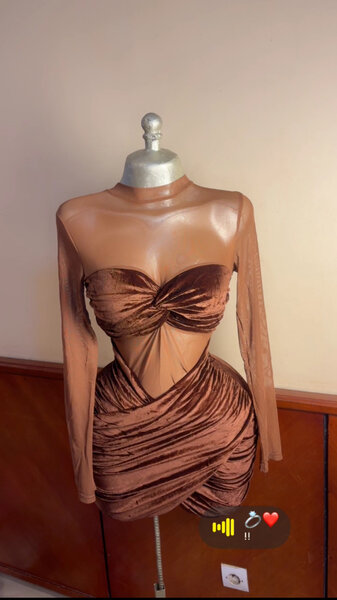 Robe élégante en velours glamour