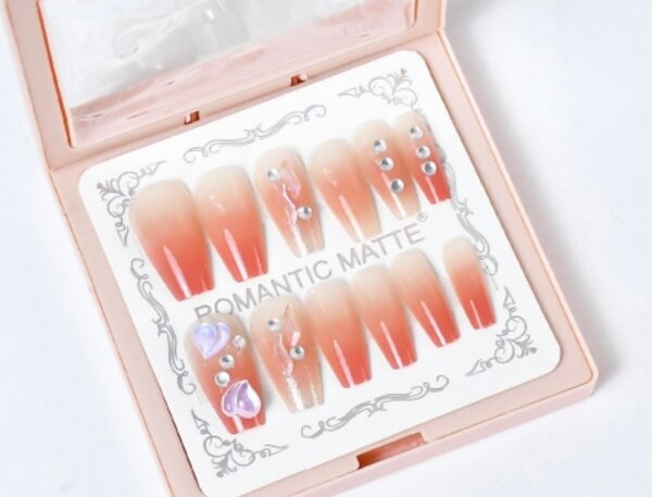 Ongles Faux Éblouissants