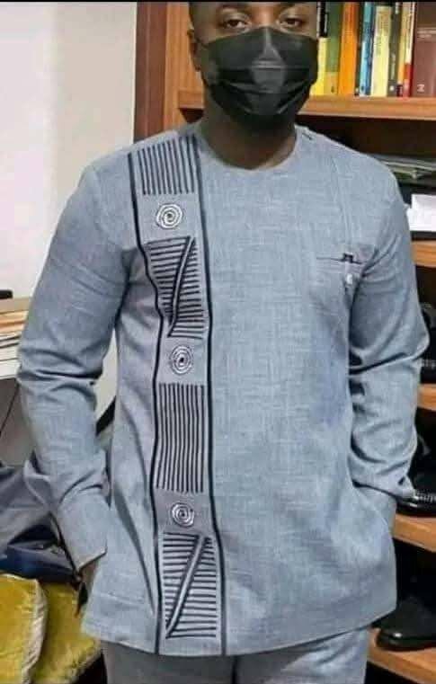 Tenue africaine homme élégante