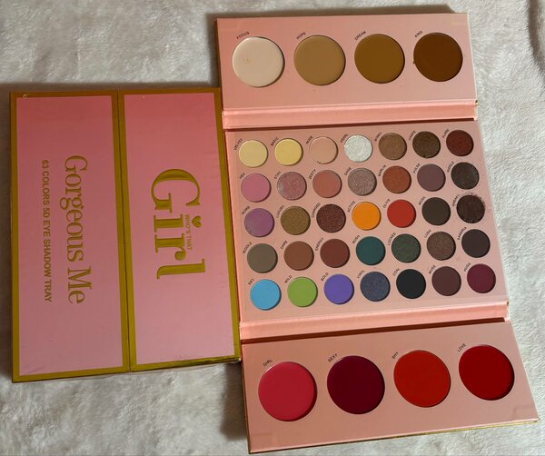 Palette de Maquillage 63 Couleurs