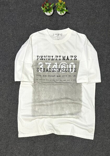 T-shirt graphique tendance unisexe