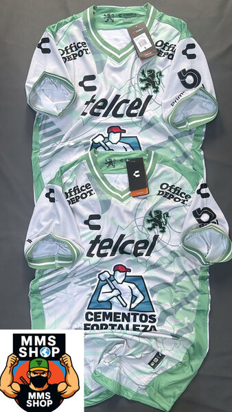 Maillots de football tendance