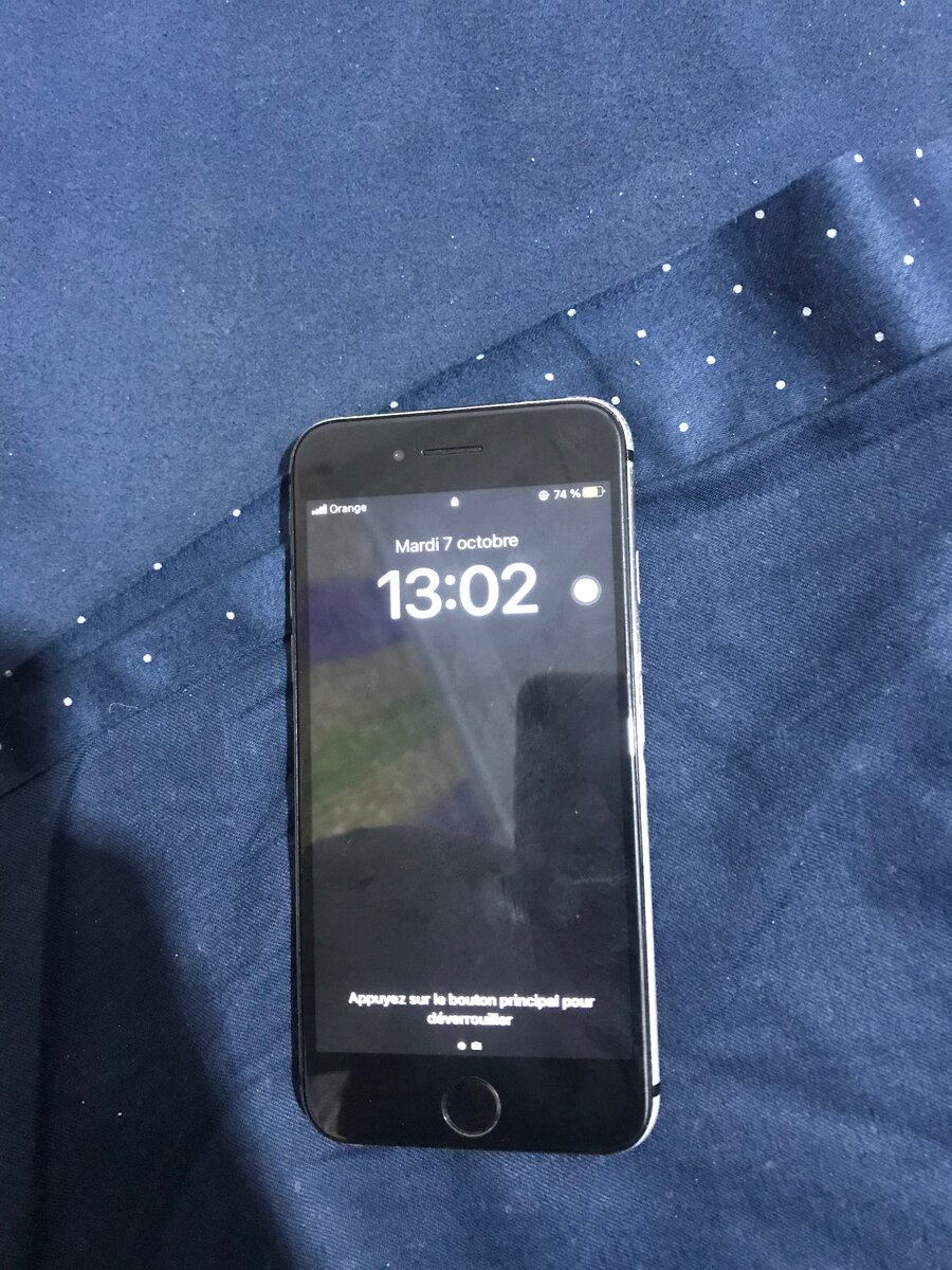 iPhone noir à vendre