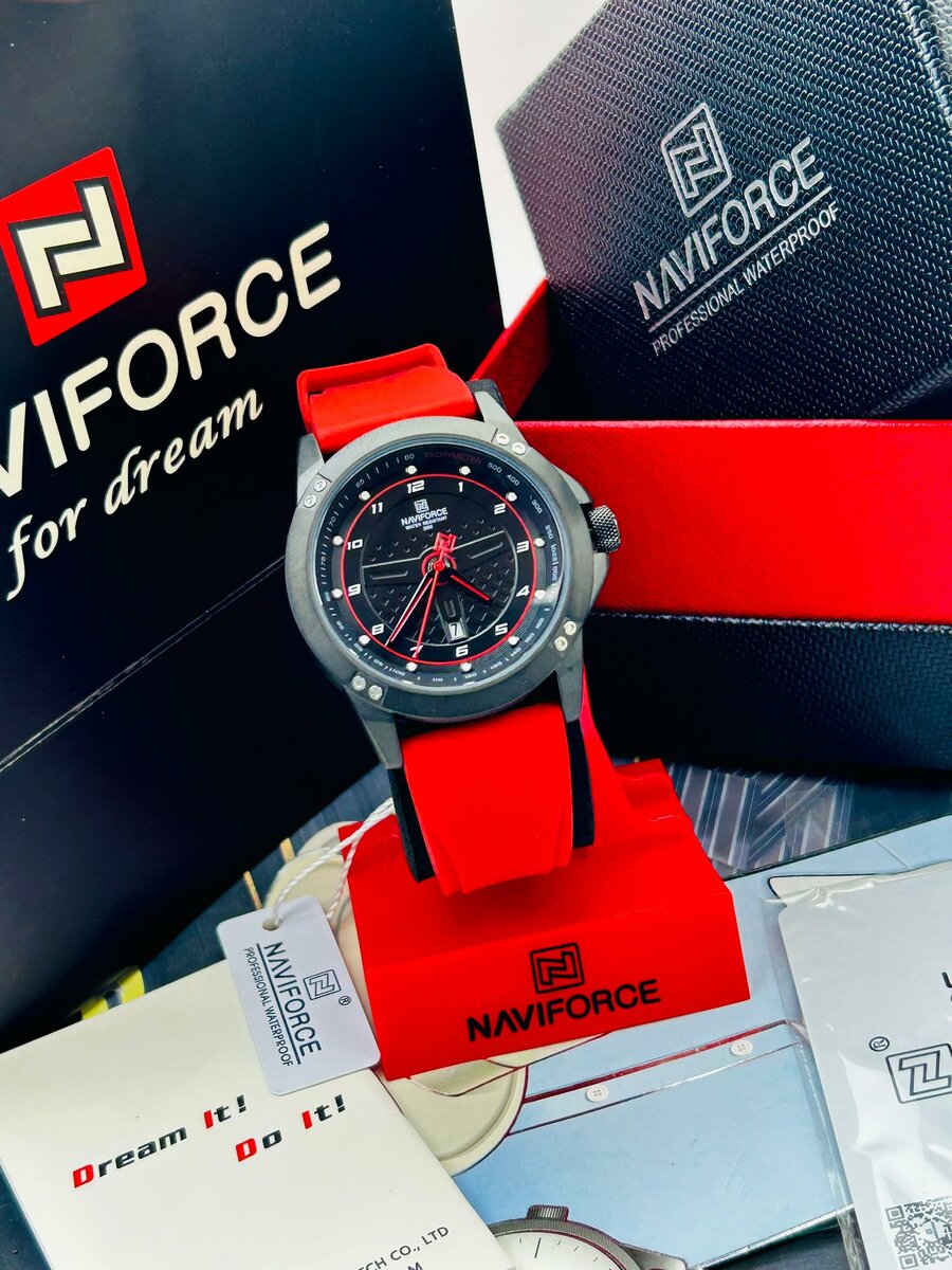 Montre sportive étanche Naviforce