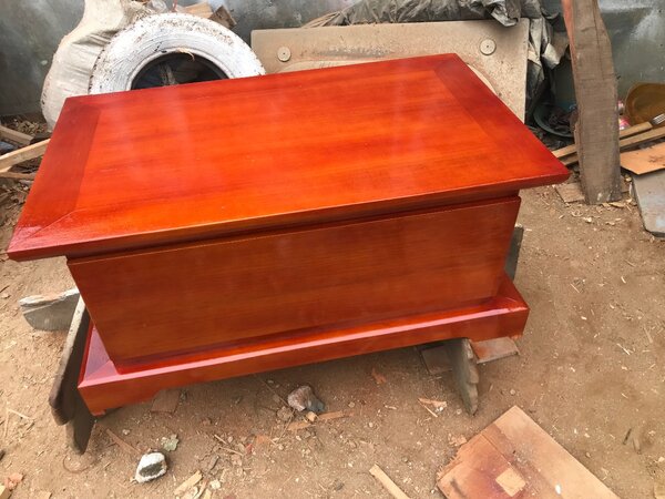 Durable et bien traité   Placard : (2 porte)::90000f  Placar