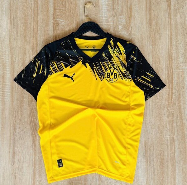 Borussia Dortmund jersey