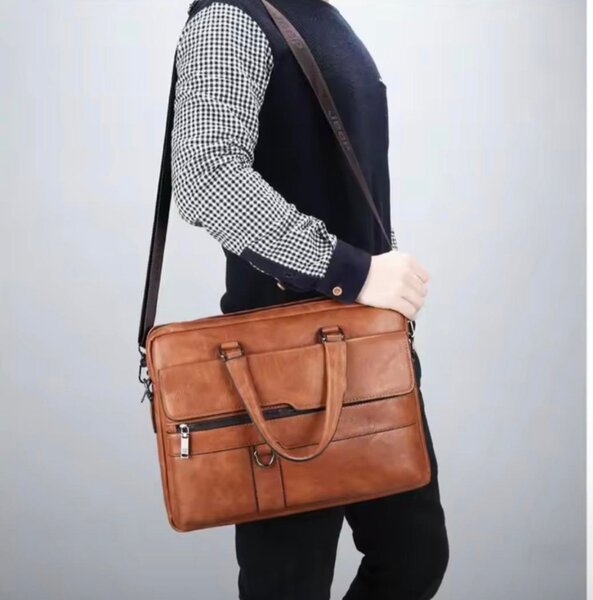 Sacoche en cuir élégante homme