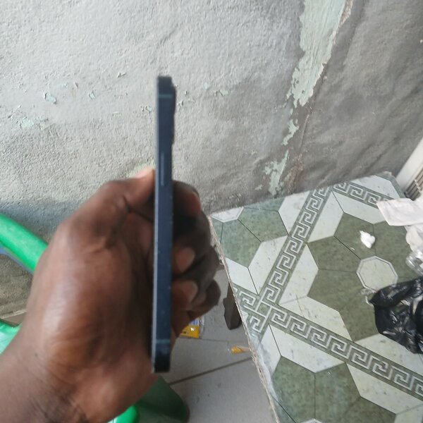 iPhone 13 Noir 128 Go