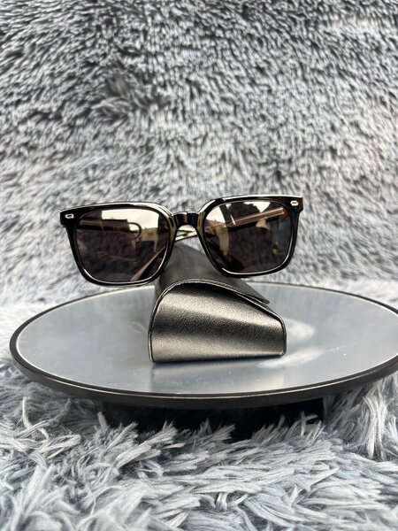 Lunettes de soleil élégantes