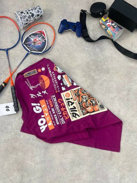 Sweat à capuche graffiti