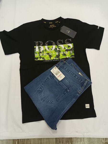 T-shirt and jeans for men