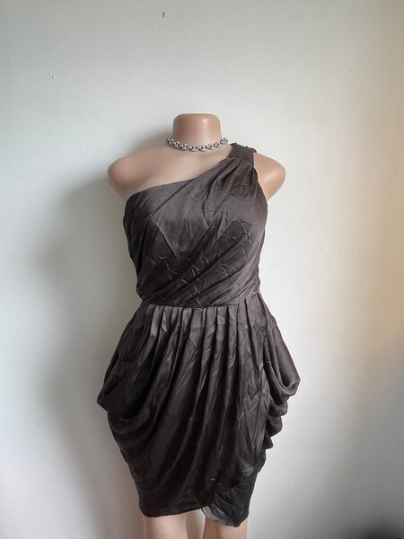 Elegant One-Shoulder Dress