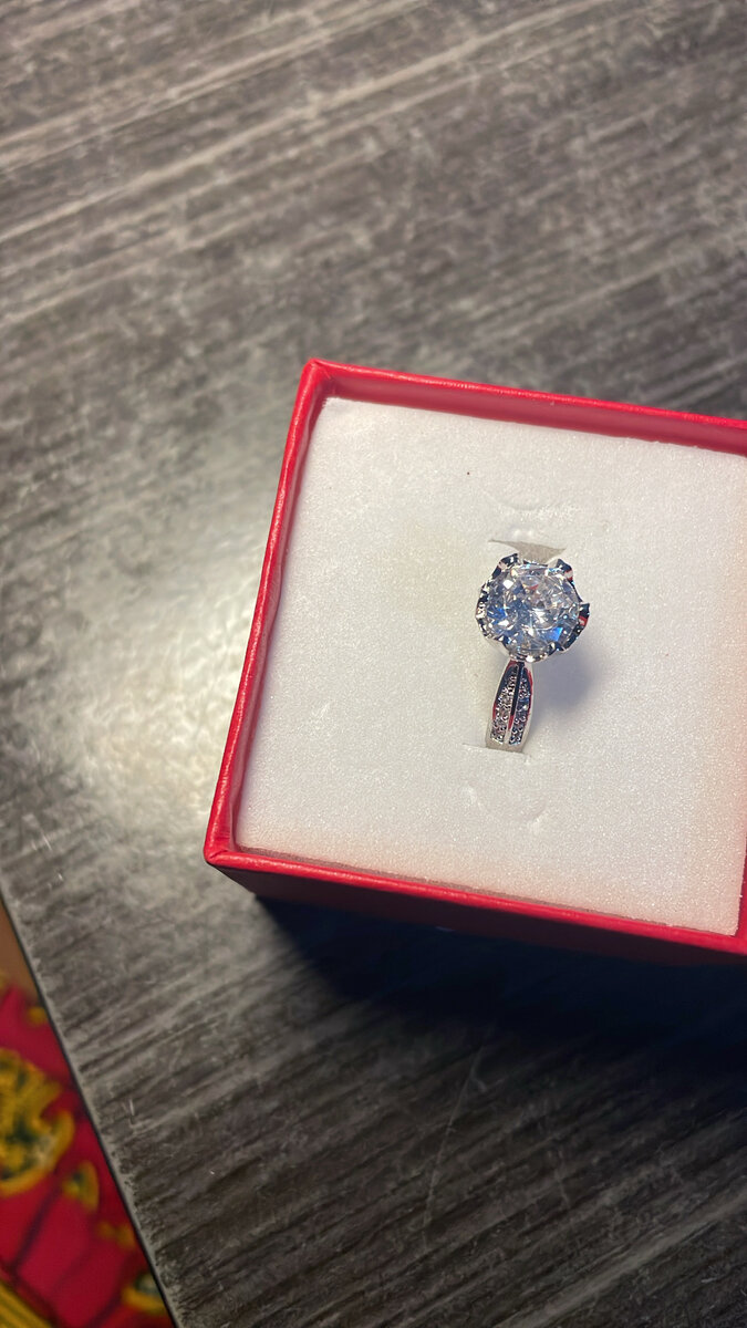 Bague Solitaire Éblouissante