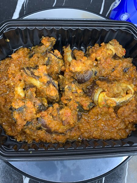 Plat de sauce épicée