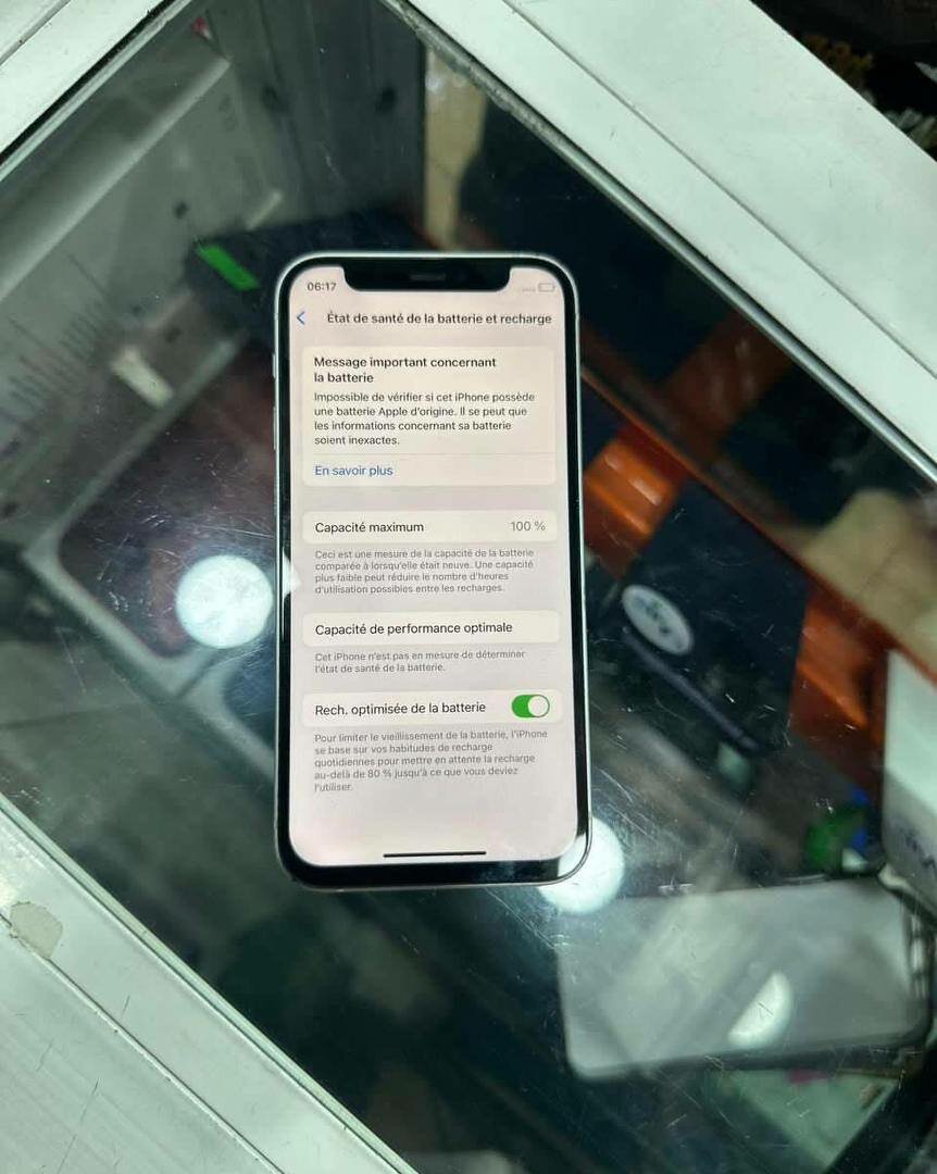 iPhone 12 Blanc 64GB Débloqué