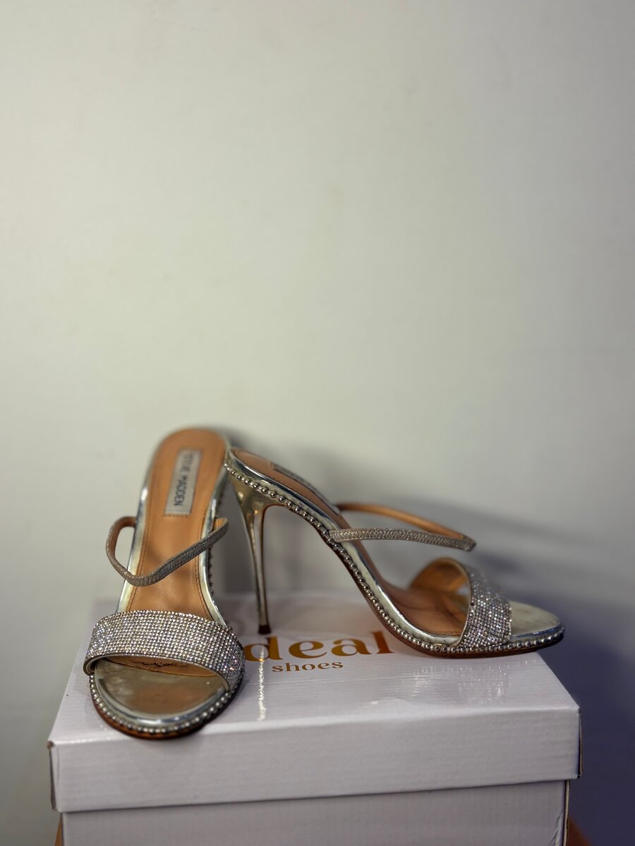 Sandales à talons scintillantes