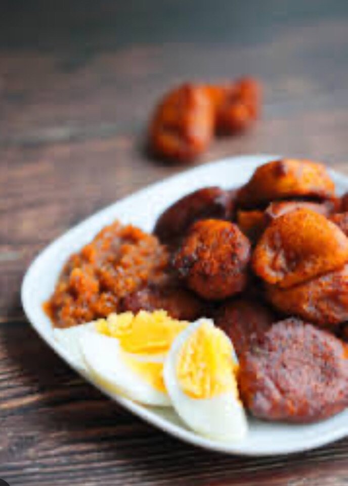 Délice de plantain frit avec œufs