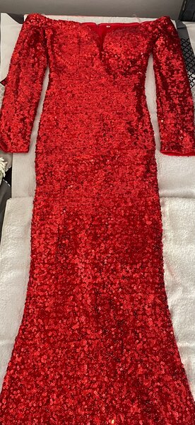 Robe longue à sequins rouge