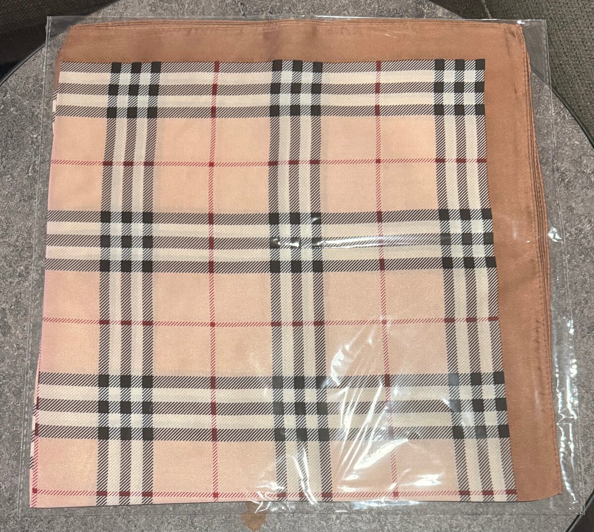 Écharpes en soie élégantes