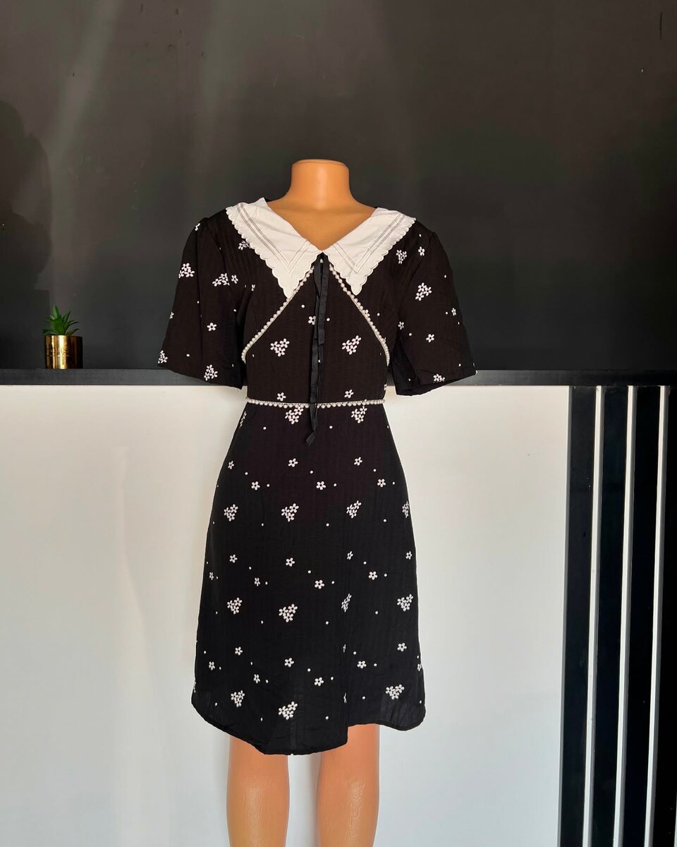  women's beautiful dress 