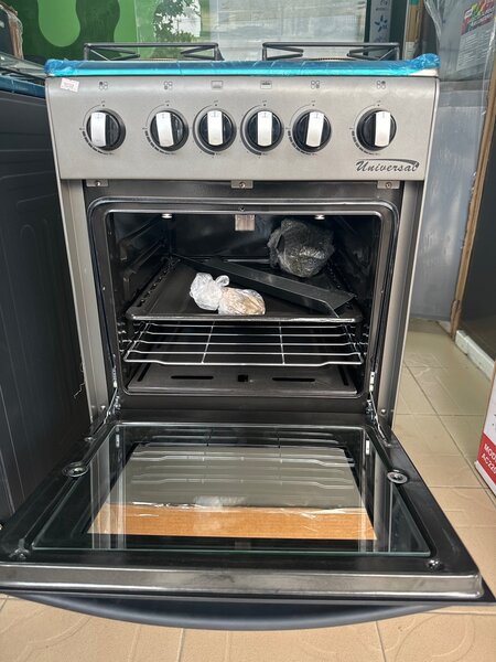 Gaziniere Universal 4 feux