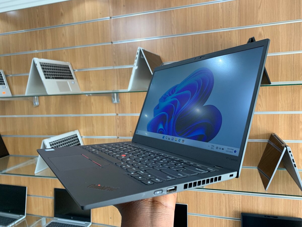 LENOVO THINKPAD X1 CARBON-GEN 7