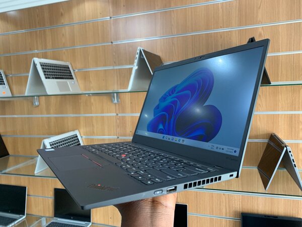 LENOVO THINKPAD X1 CARBON-GEN 7