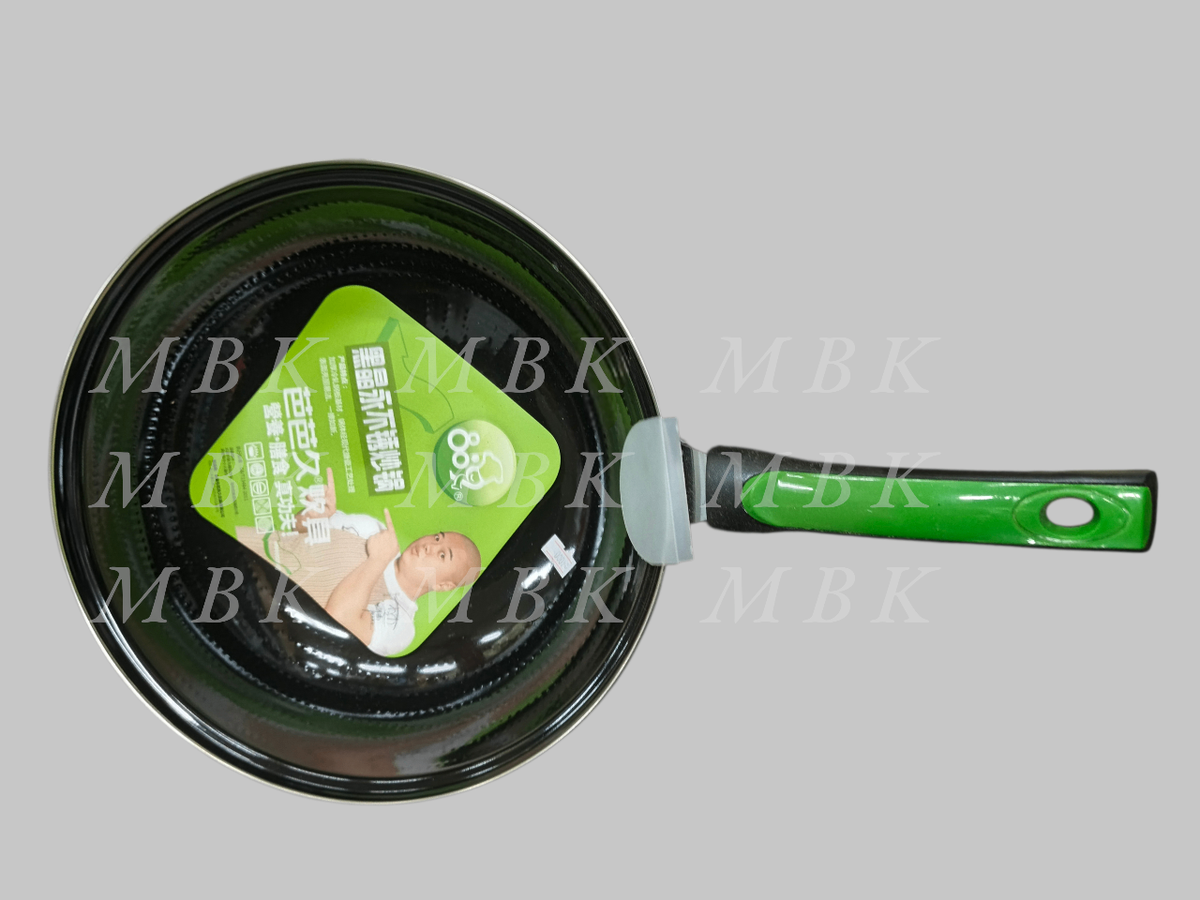 Poêle antiadhésive en acier